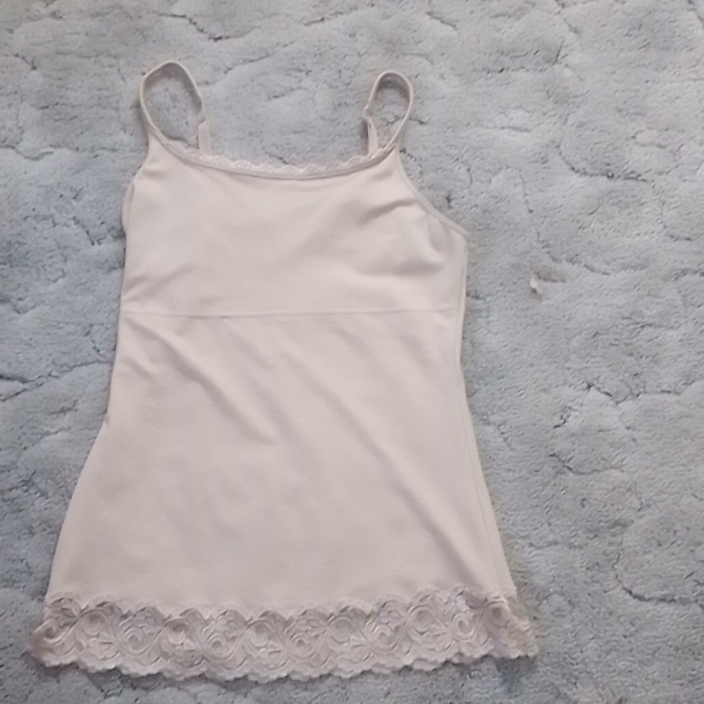 Women's fitted beige top